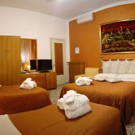 B&B La Meridiana Verona Bagian luar foto